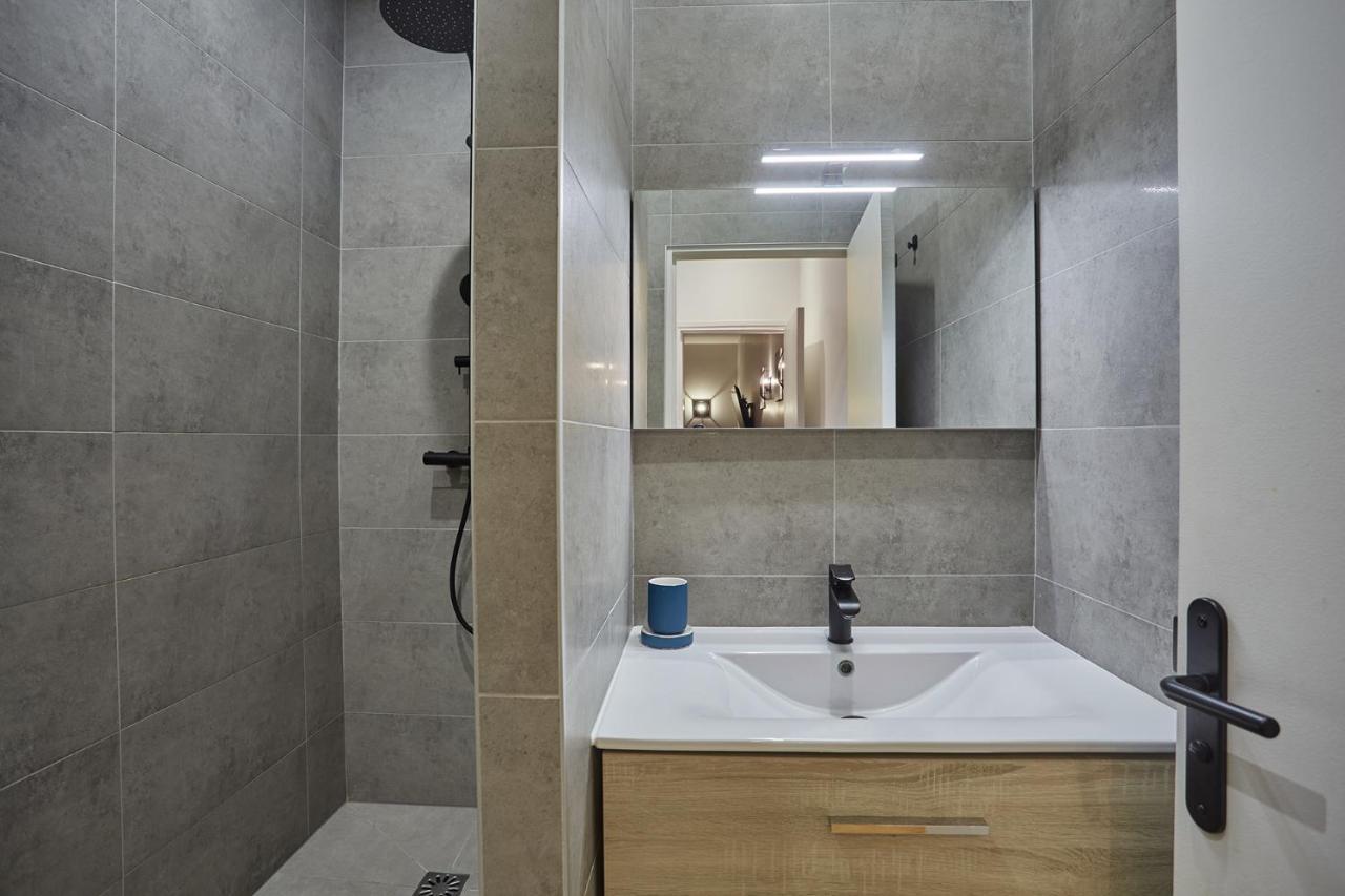 Apartment Center Of Paris By Studio Prestige Buitenkant foto